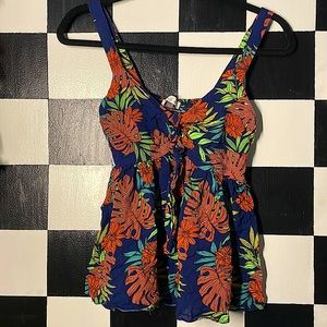 Women’s small tropical tank top